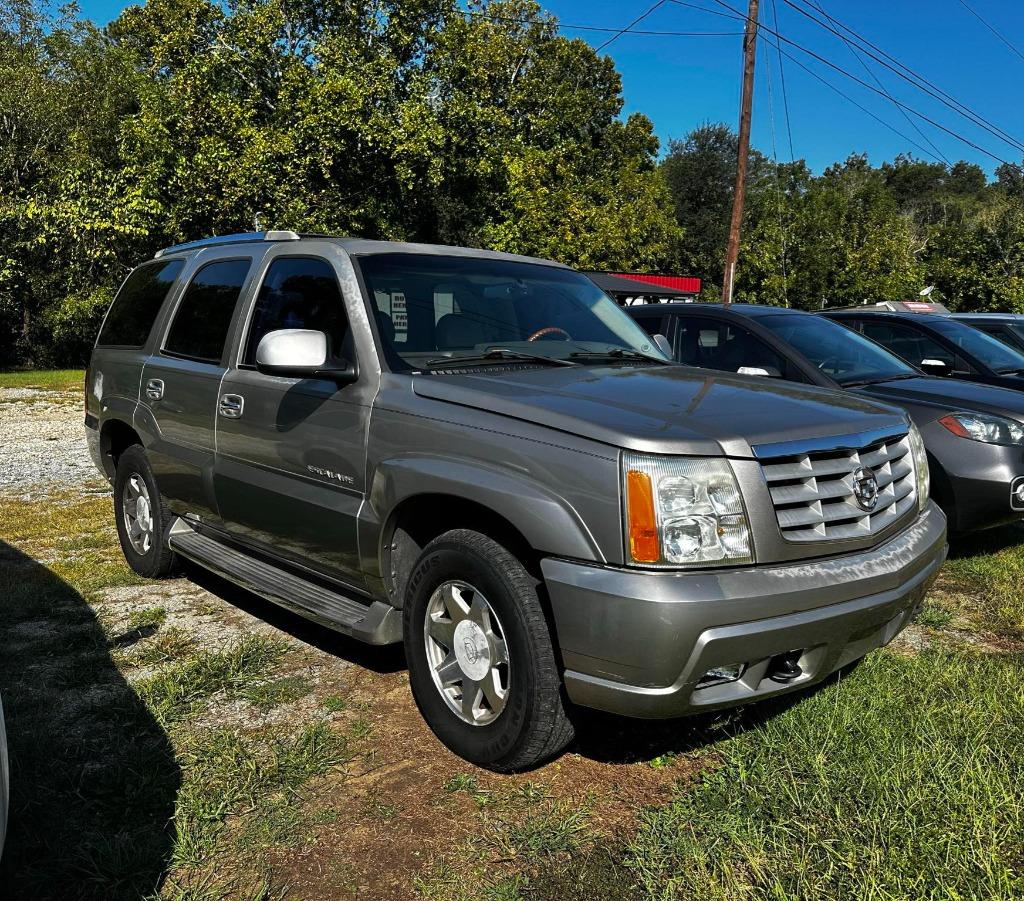2002 Cadillac Escalade Base